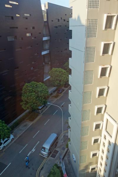 Bugisの繁華街が徒歩圏内でした