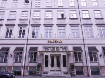 フロントに行くまでに階段があります