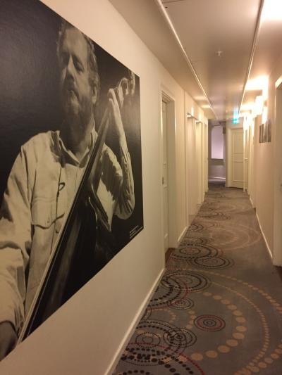 廊下にもジャズ