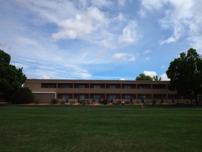 客室は2階建ての棟が7つ