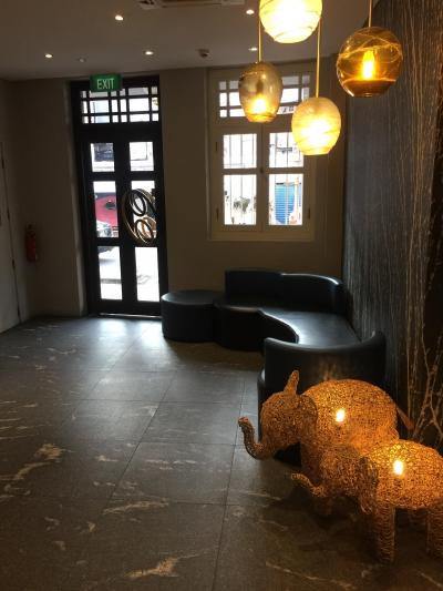 こぢんまりとしたエントランス。