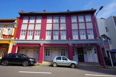 3階建ての小さなホテル