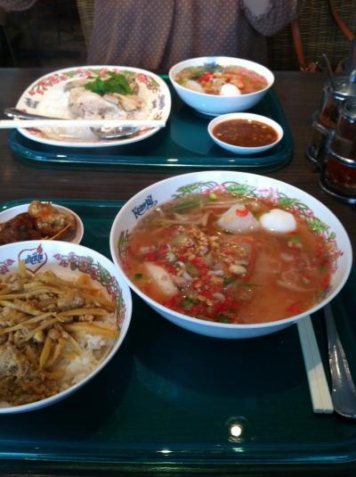 ランチがボリュームがあって、ミニコーヒーも付きます