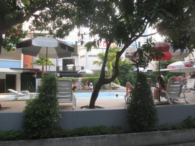 レトロアシス ホテル