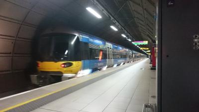 ターミナル間の移動は余裕を持って