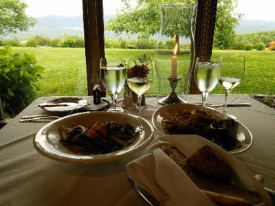 オーストリアの民族衣装のウェイトレスさんが気さくでした。