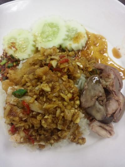 おひとりさまにはありがたいフードコート！