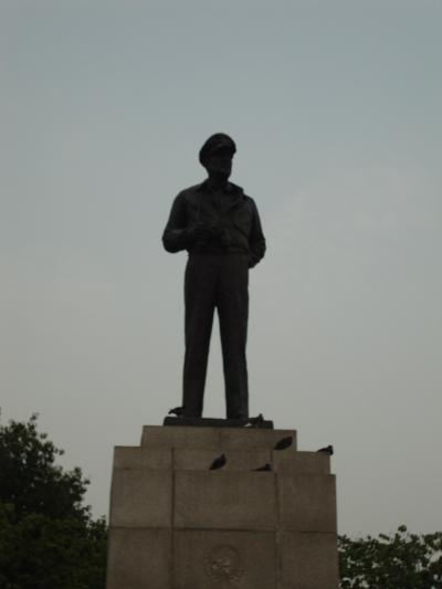 小高い丘の上にある見晴らしの良い公園