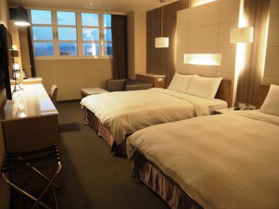 部屋は広いです