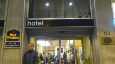 ホテルの入口です。