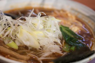 ピリ辛玉子とじ麺と半チャーハン