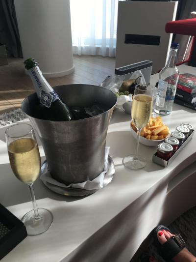 ルームサービス