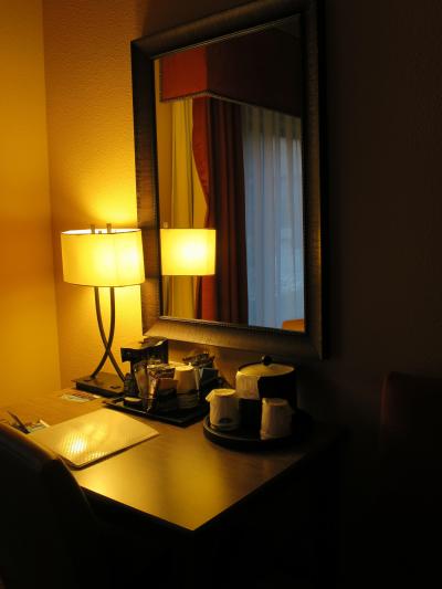 静かで落ち着いた室内