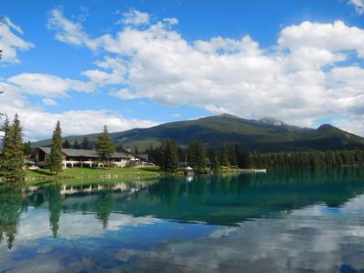 ボーベール湖の景色は素晴らしいです。