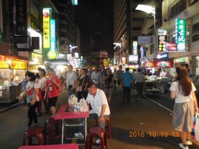 台湾南部最大の観光夜市