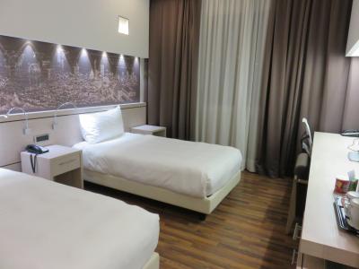 アンアウェイ ホテル ボローニャ サン ラザロ 　