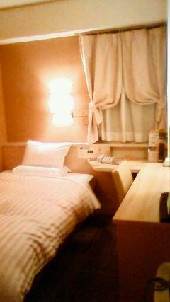 駅から迷いました。