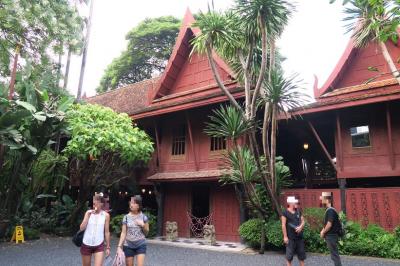 緑あふれる美しい家。