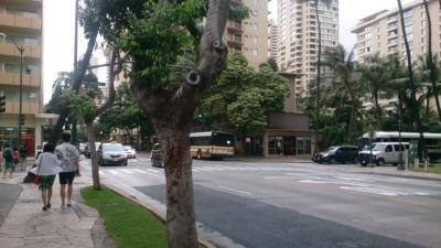 カラカウアに次ぐメインストリート