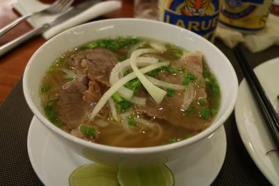 フォーは、その場で作ってくれる。