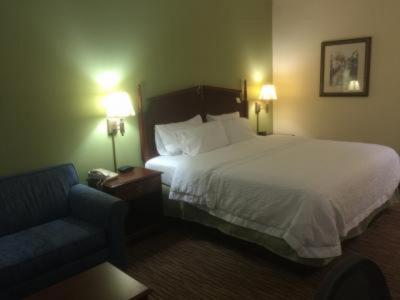 飾り気はないが無難なホテル