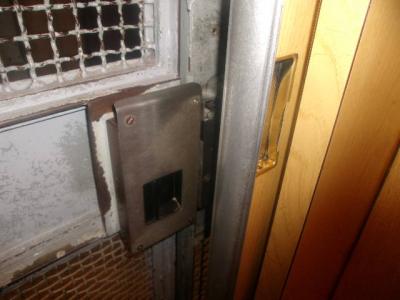 クラシカルなエレベーターも一つの見所と言えるでしょう（笑）