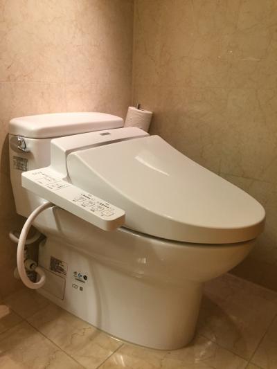 ウォシュレットに改装されてました