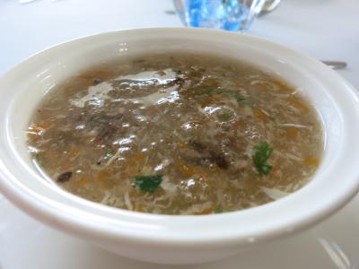 乗船してすぐのランチ　中華ぽい味のとろみがついたスープ