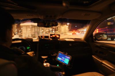 空港から自腹タクシーでホテルへ