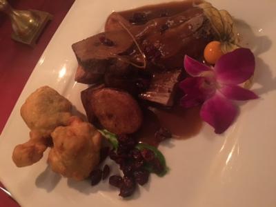 ホテルでお勧めしてもらったレストランのお肉料理です！