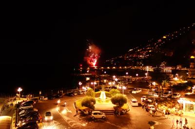 夜の花火です