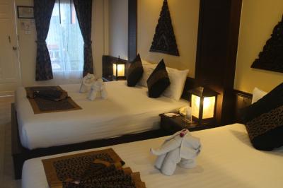 キング、シングルのツインベッド、広くてきもちよい