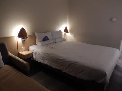 手前に｢少しうつっているのはソファーベッド