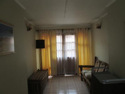 宿泊棟内のロビー