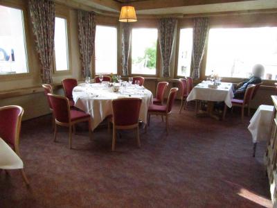 レストランもゆったりと