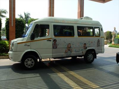 ホテルのシャトル・バス。