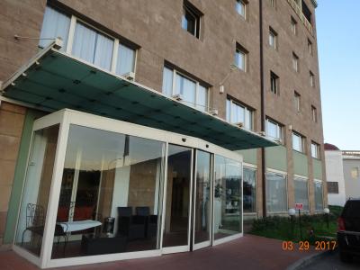 周辺には何もないですが、宿泊するだけでしたら問題ないです。