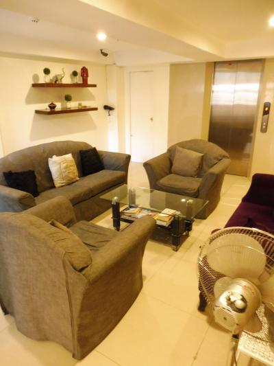 ドミトリー客室用の各フロアロビー