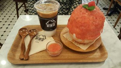 新しいカフェもできていました