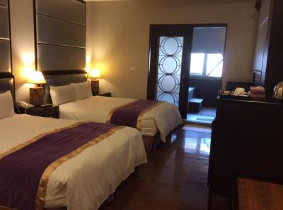 ベッドの寝心地は最高。なので、朝がつらい。