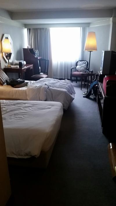 旧館なのでより古びてますが、、、広さは十分