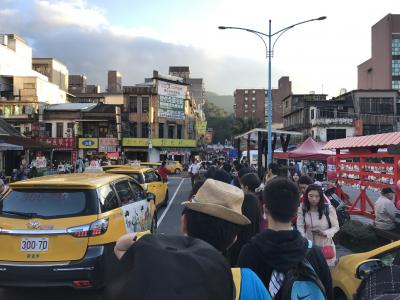 瑞芳駅から九&#20221;までのタクシーは１人100元