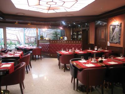 ホテルのレストラン