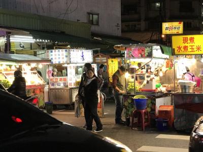 近所の夜市