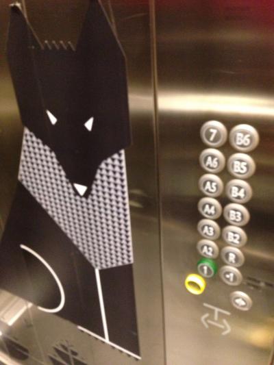 エレベーターの中もお洒落
