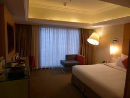 一人で使うには十分広いです。