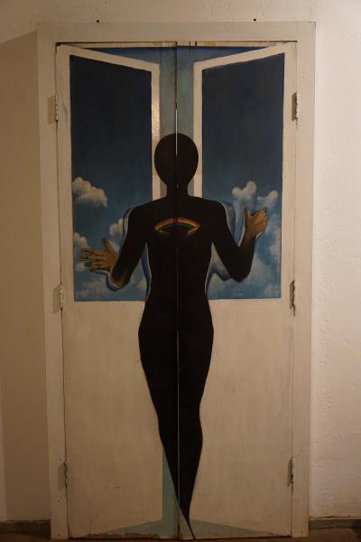 バスルームへの扉