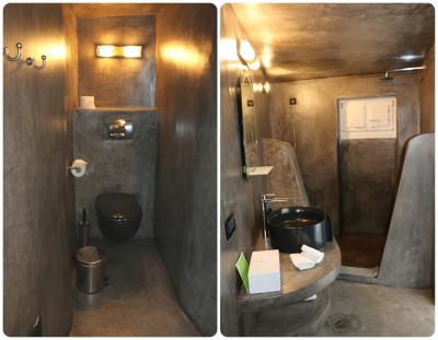 トイレとシャワーブース