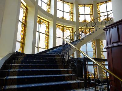 クラシックな館内。