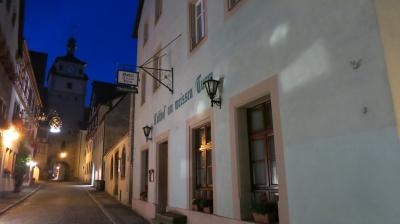 割り切って泊まる必要あり